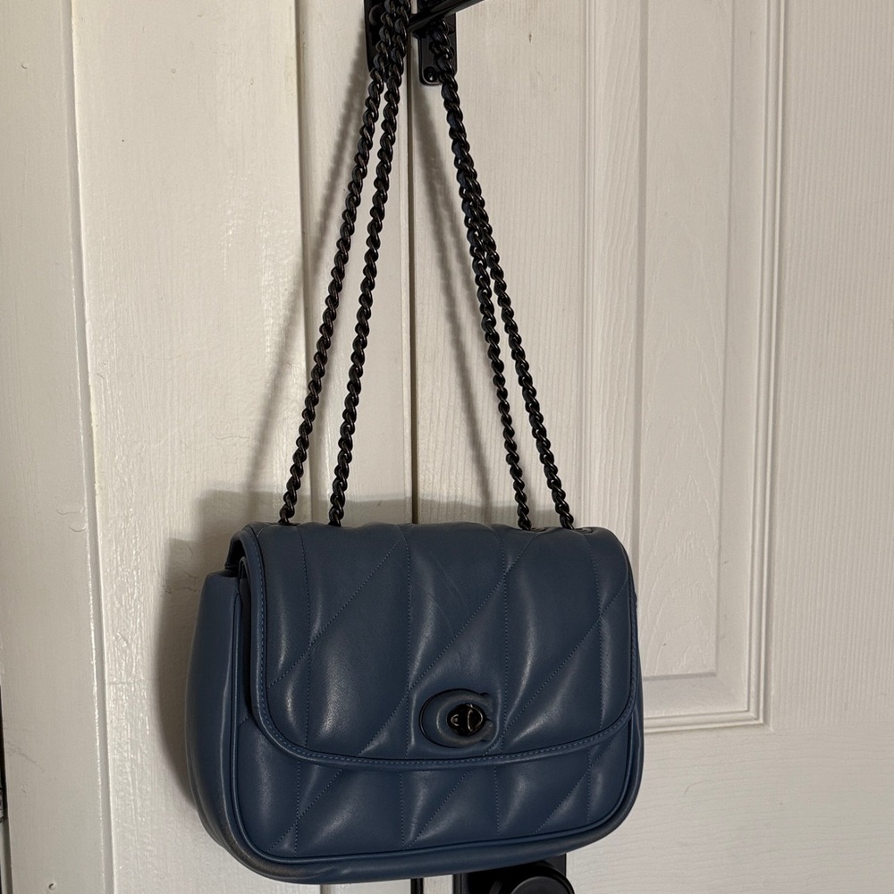 Elegant Blue Quilted Shoulder Bag